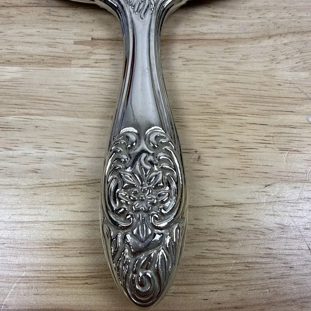 VINTAGE SILVERPLATE VICTORIAN STYLE VANITY HAND HELD MIRROR RAISED FLORAL DESIGN